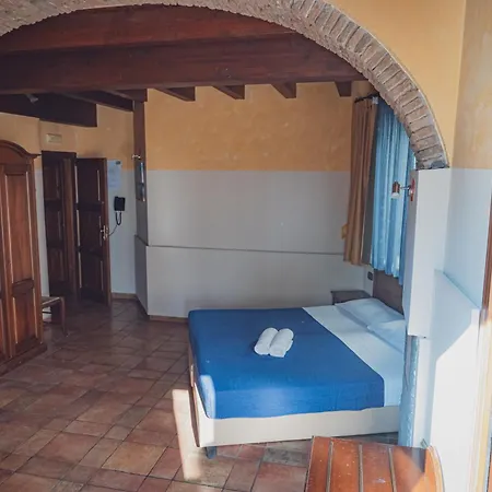 住宿加早餐酒店 Il Faro 卡布穆利尼